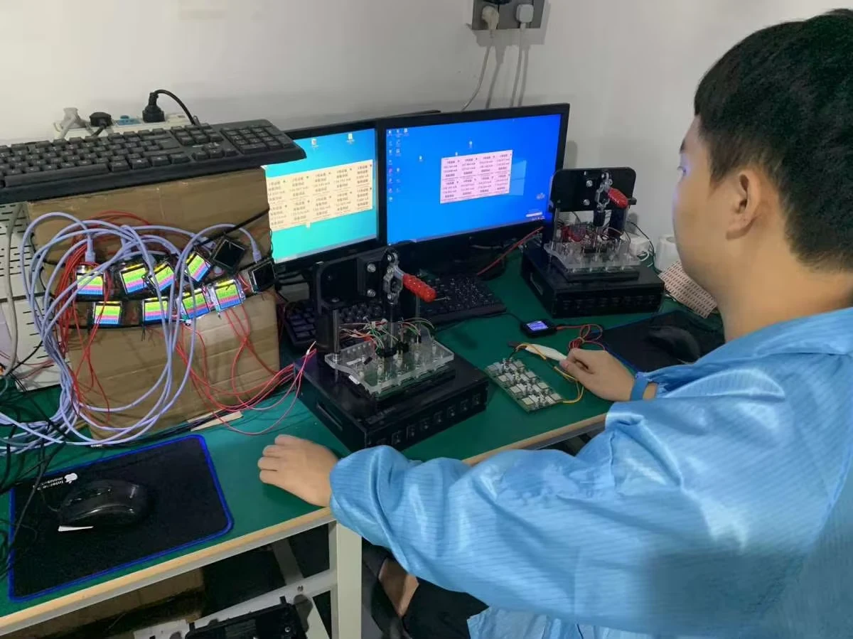 源谷科技产品测试现场